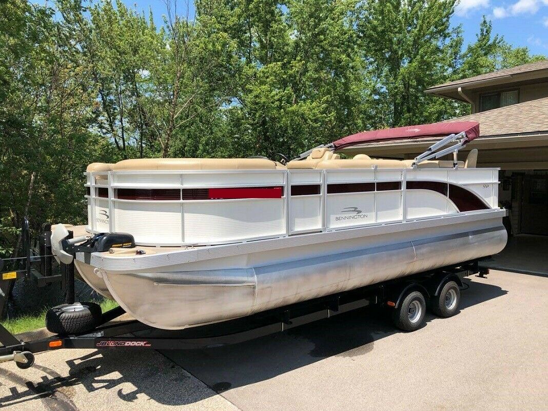 Bennington SSX21 2017 for sale for $3,600 - Boats-from-USA.com