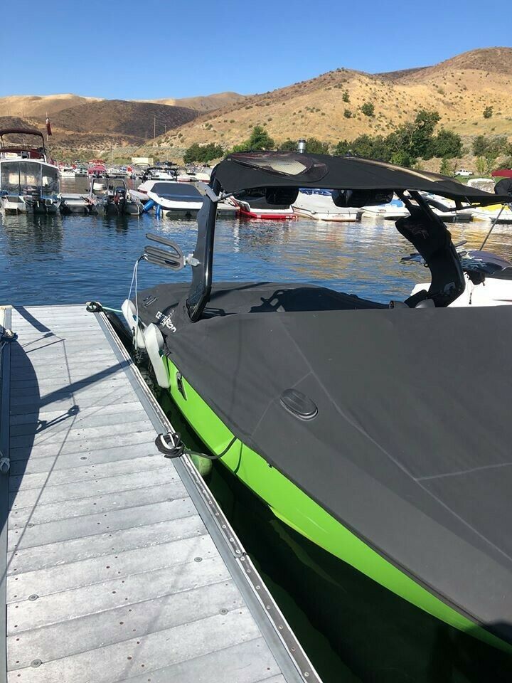 2019 centurion boat