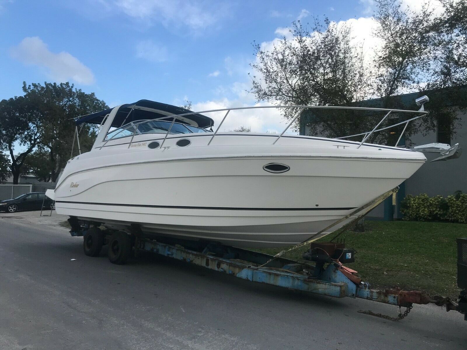 Rinker 342 Fiesta Vee 2004 for sale for $55,000 - Boats-from-USA.com