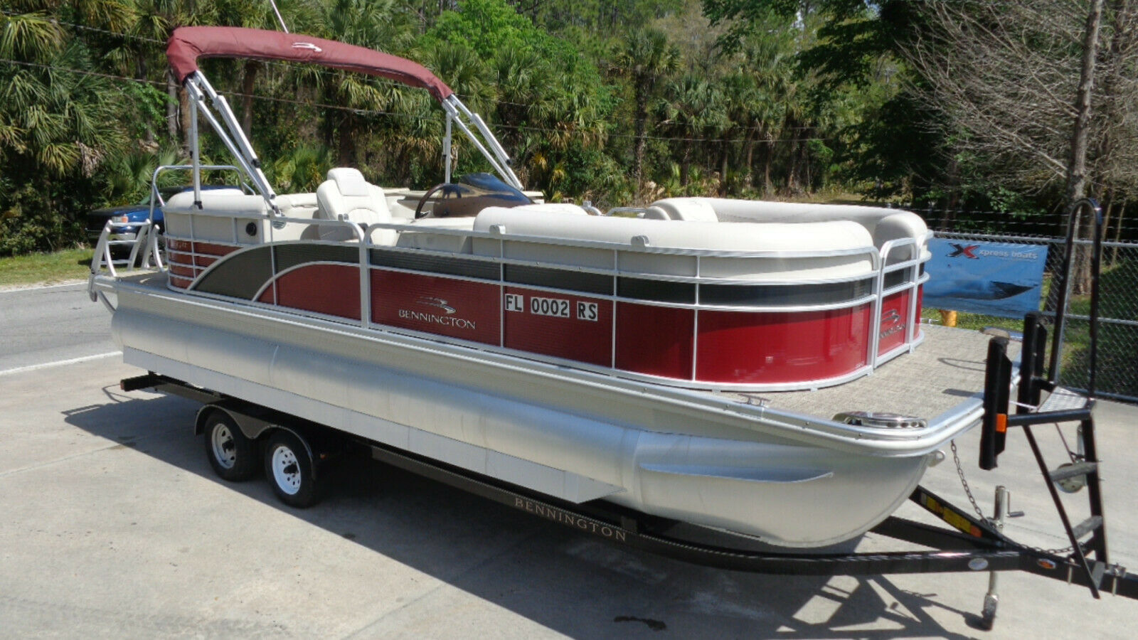 Bennington 2250 GP 2015 for sale for $29,950 - Boats-from-USA.com