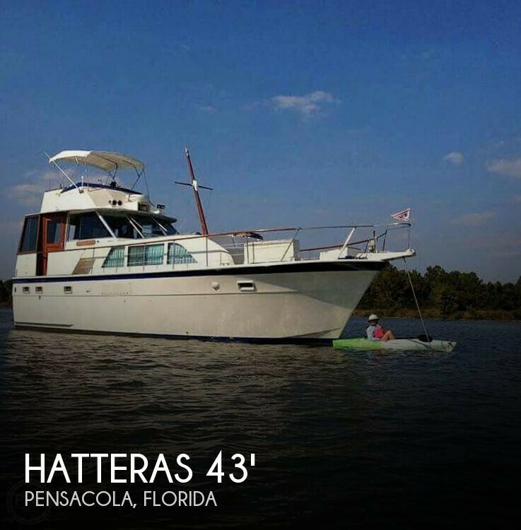Hatteras 43' Double Cabin