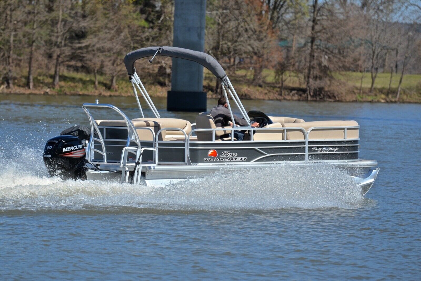 Sun Tracker Party Barge 20 2016 For Sale For $23,900 - Boats-from-USA.com