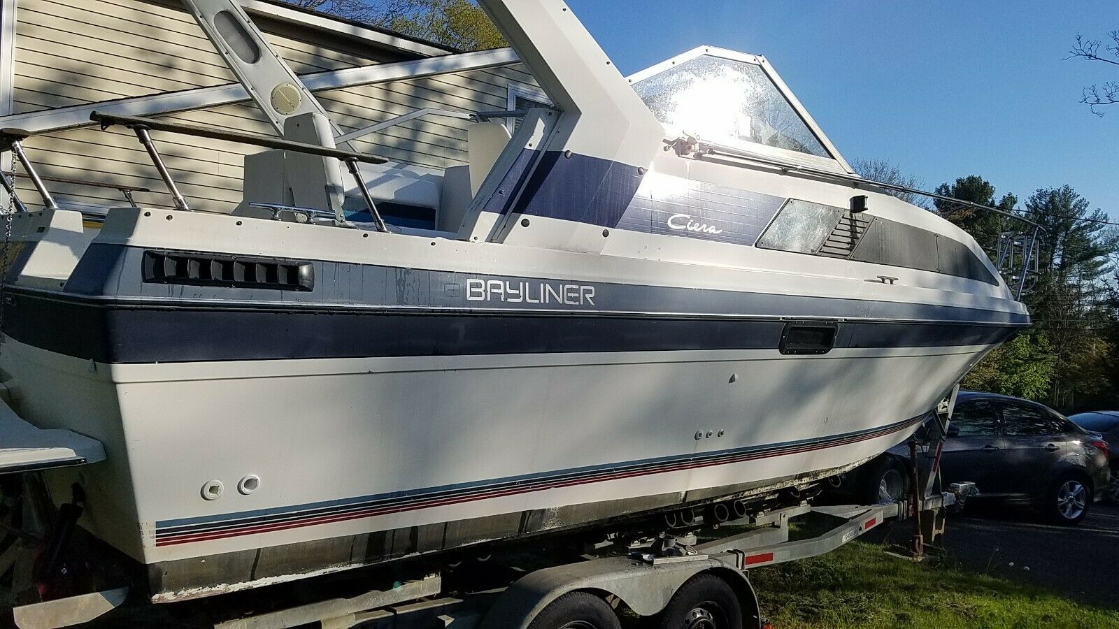 Bayliner 2650 1986 for sale for $6,250 - Boats-from-USA.com