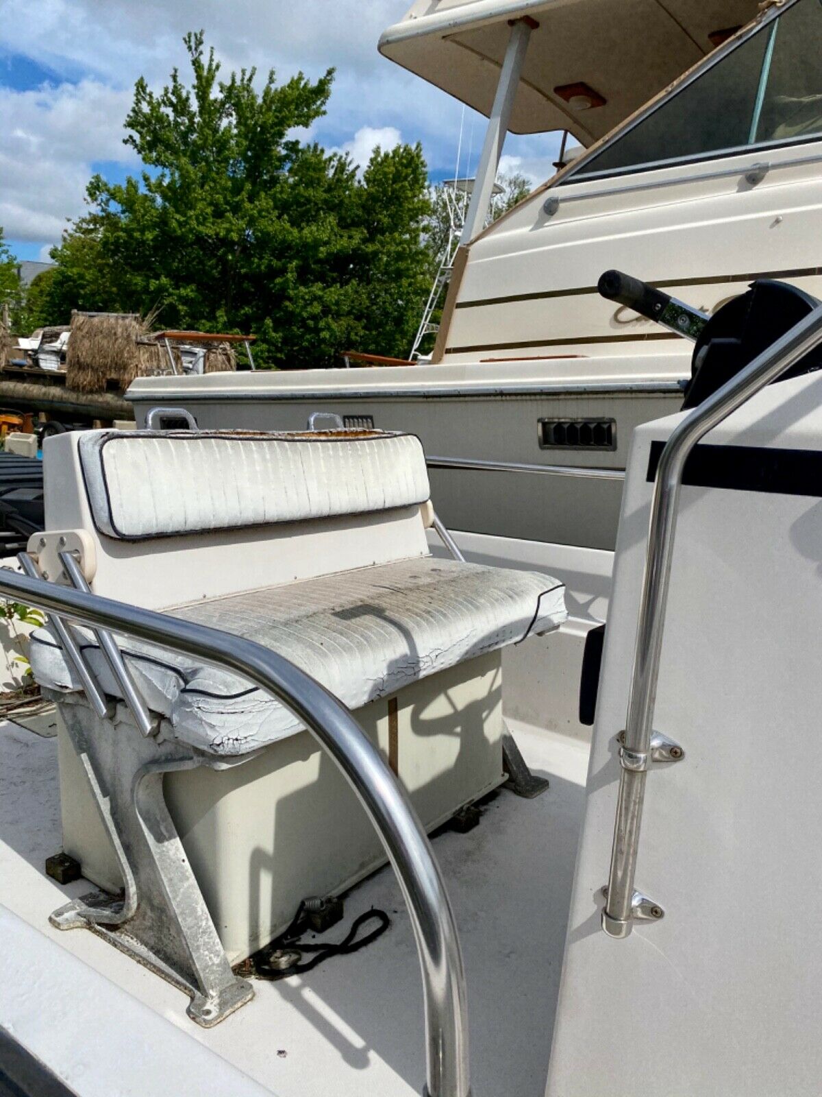 Boston Whaler 1987 for sale for $1,000 - Boats-from-USA.com