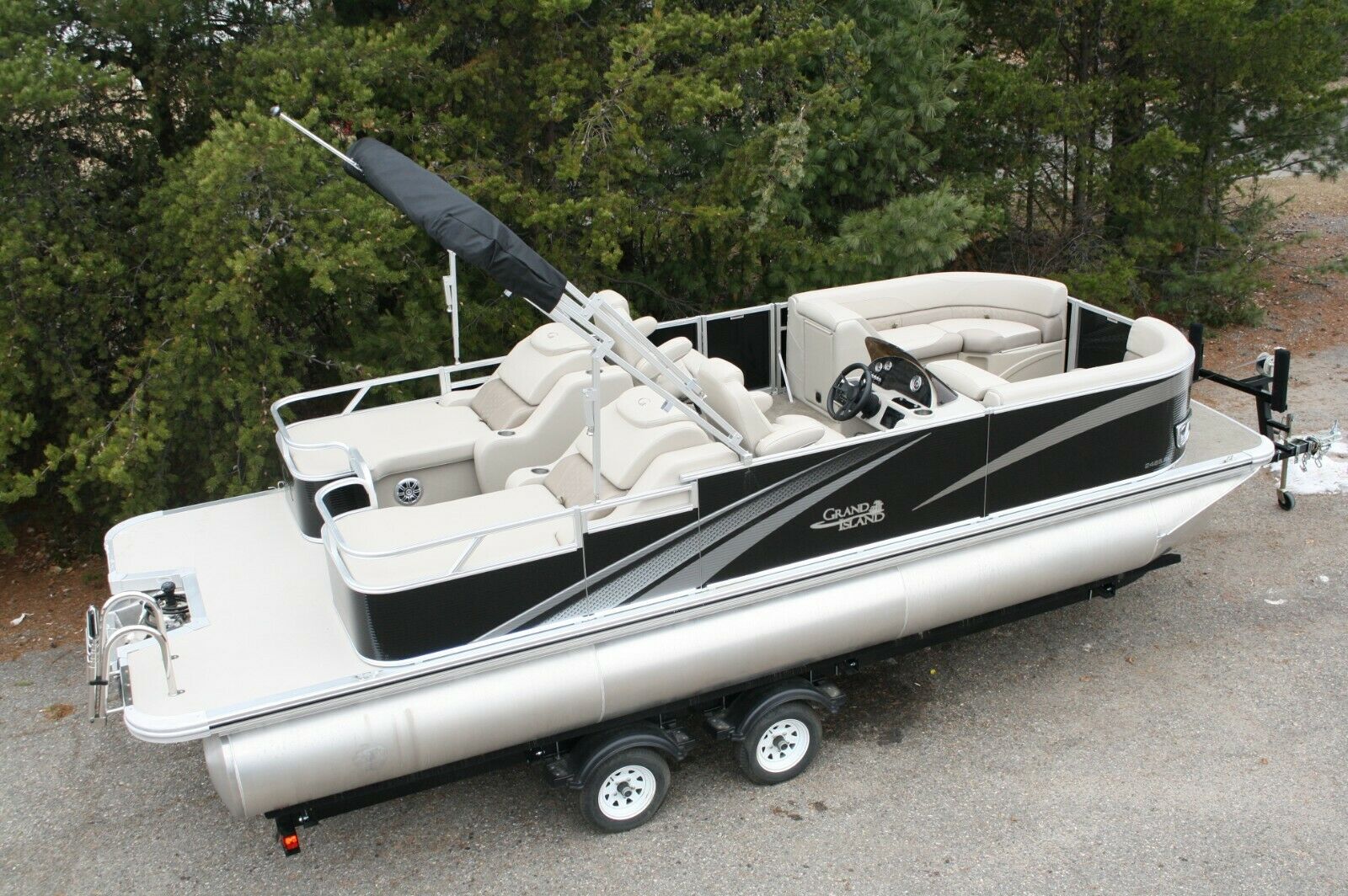 Grand Island 24 Rear Lounger 2019 for sale for $32,000 - Boats-from-USA.com