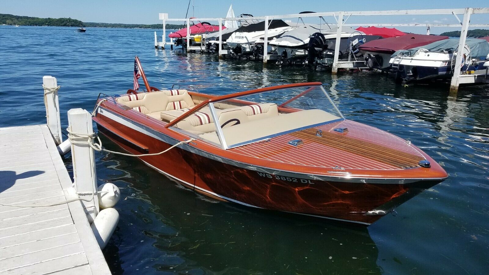 runabout boat