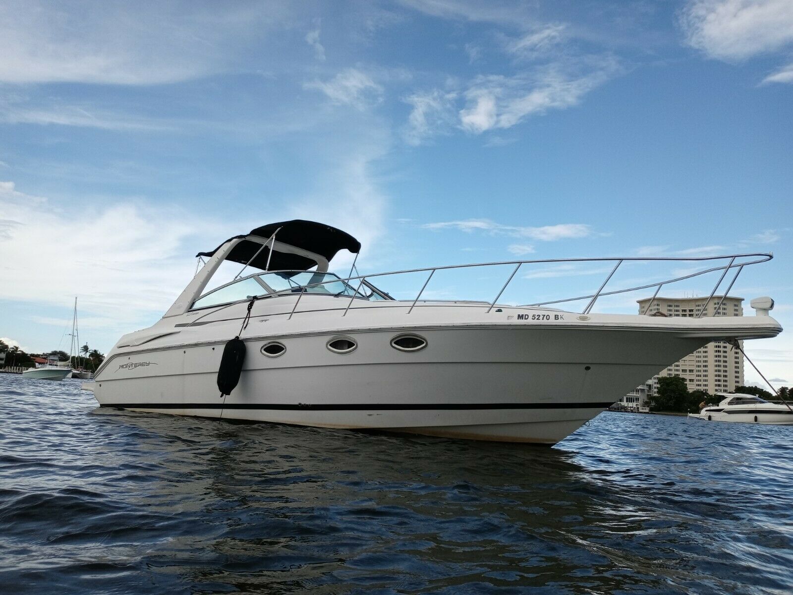 Monterey 2000 for sale for $27,000 - Boats-from-USA.com