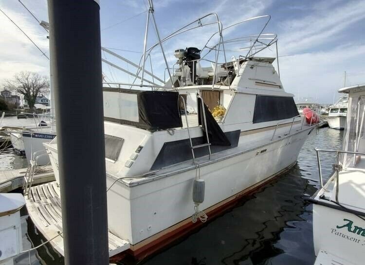 Silverton 1982 for sale for $6,500 - Boats-from-USA.com