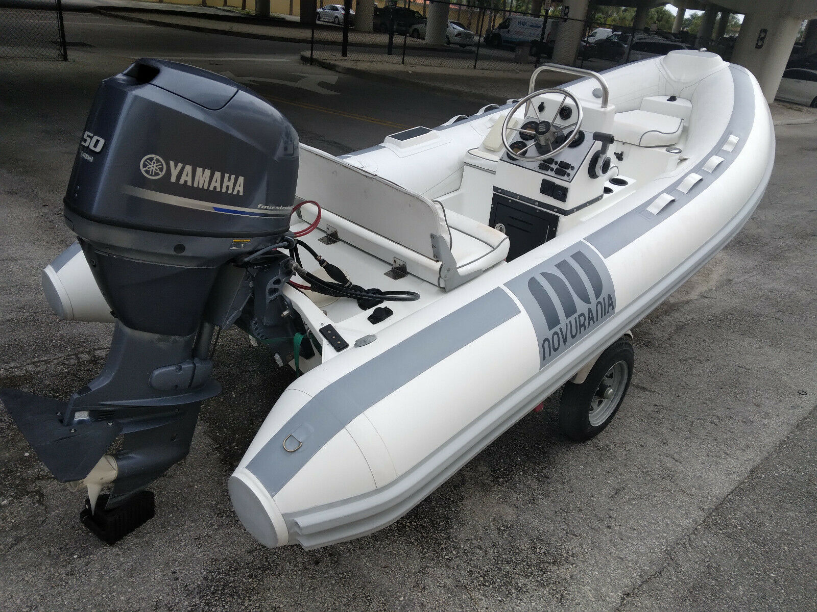 Novurania 400DL With Yamah 50HP 4 Stroke Rigid Inflatable