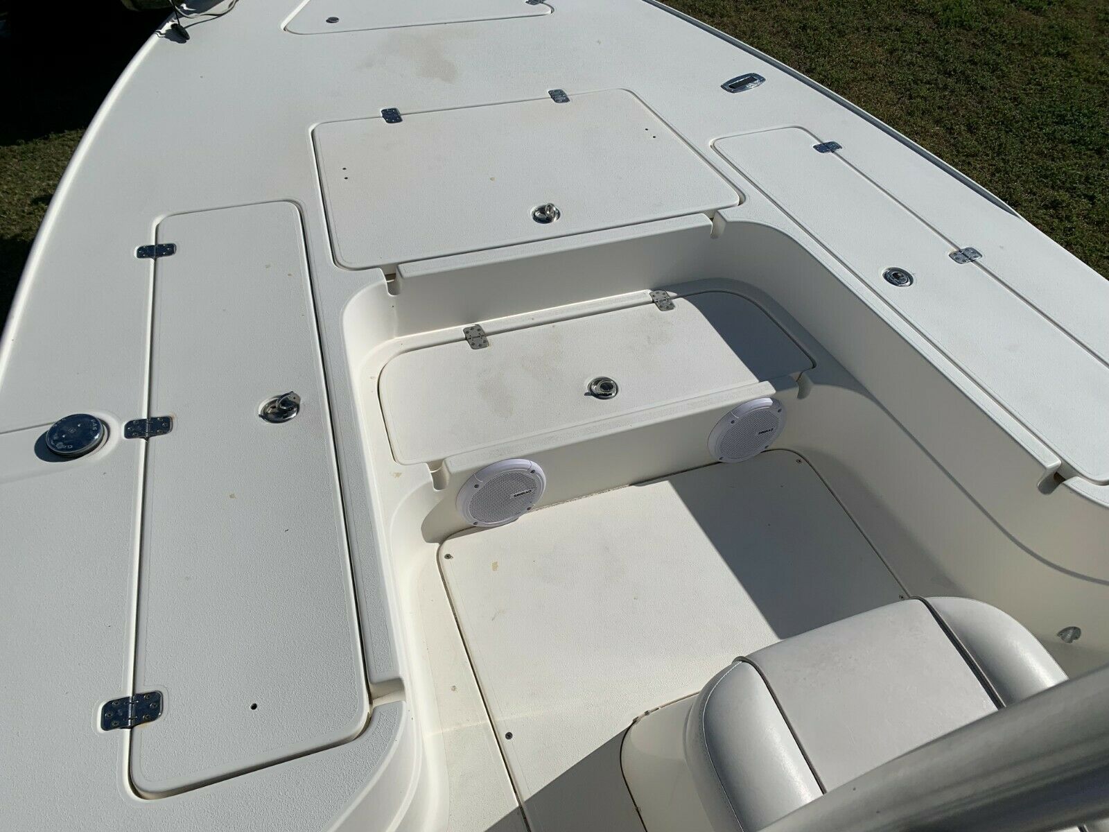 ShearWater Z2200 Flats Boat Only 268 Hours Awesome Shape! 2009 for sale ...