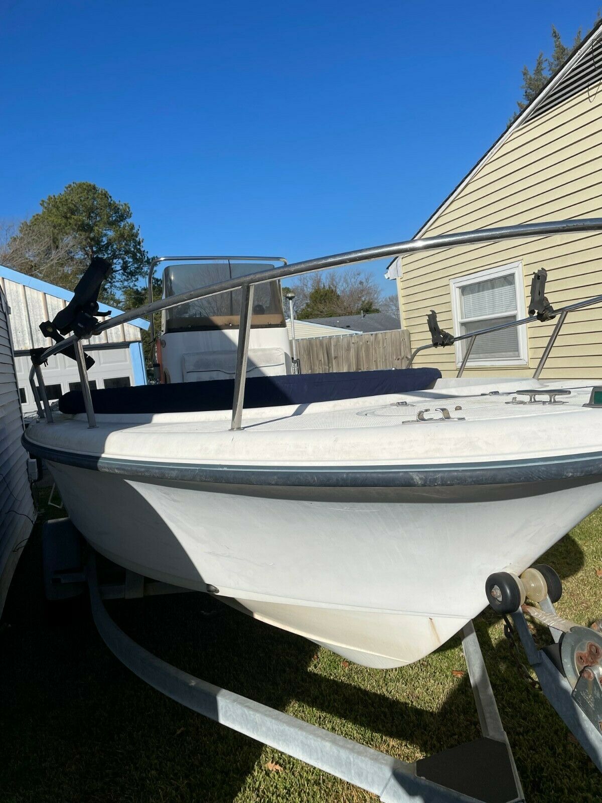 Trailer 1998 Escort And Sea Hunt Boat For Sale 19.6 Ft Needs Motor And Fuel Tank