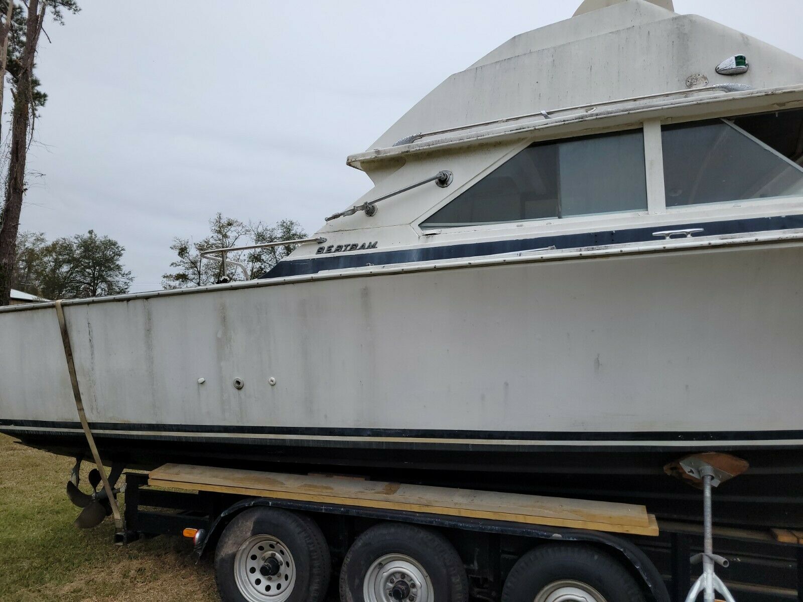 Bertram 28' 1976 Flybridge