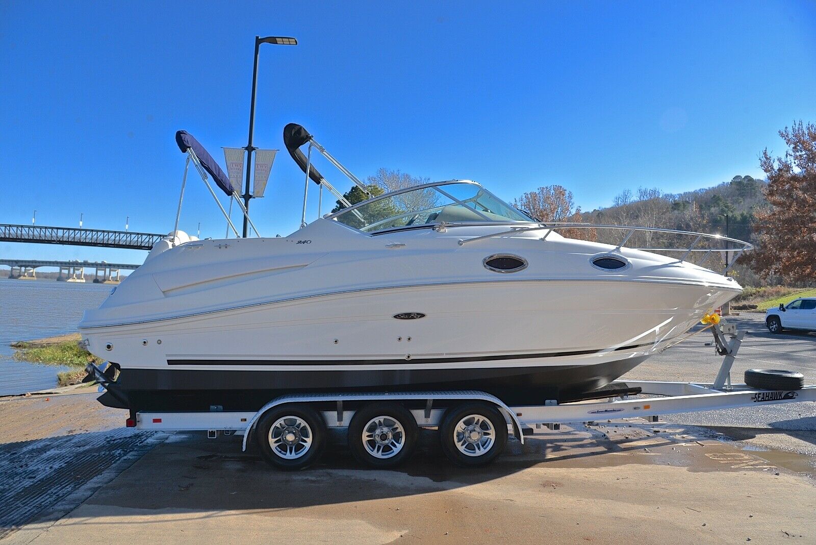 SEA RAY 240 SUNDANCER ... VERY CLEAN ... LOADED 2007 for sale for ...