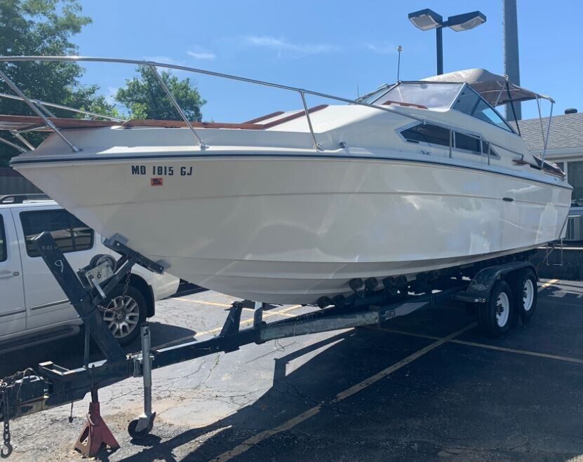 1979 Sea Ray Sundancer 260 Cuddy Mercruiser V8 Engine 26Ft Long Tandom ...