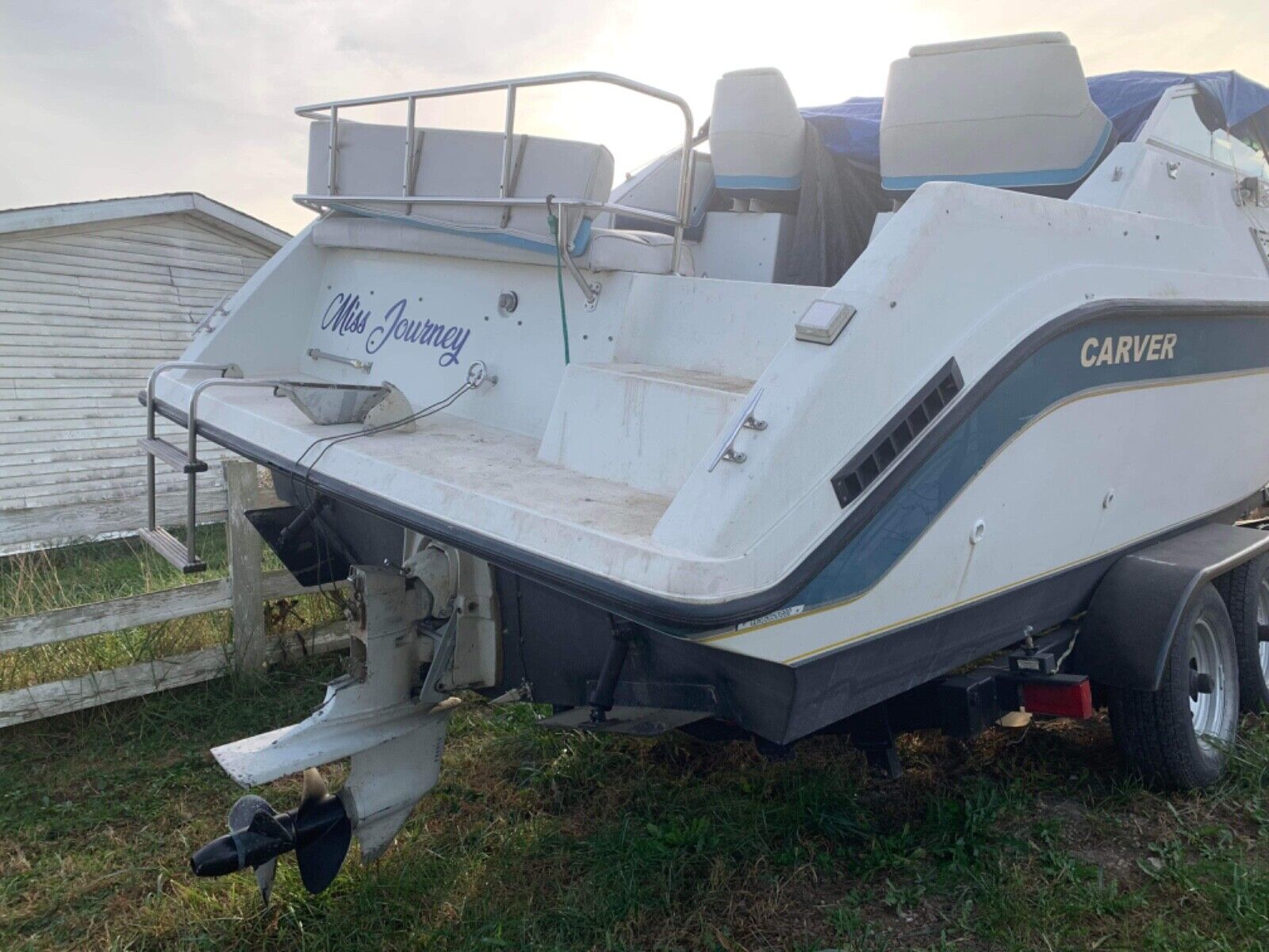 1990 Carver Montego 1990 for sale for $2,500 - Boats-from-USA.com