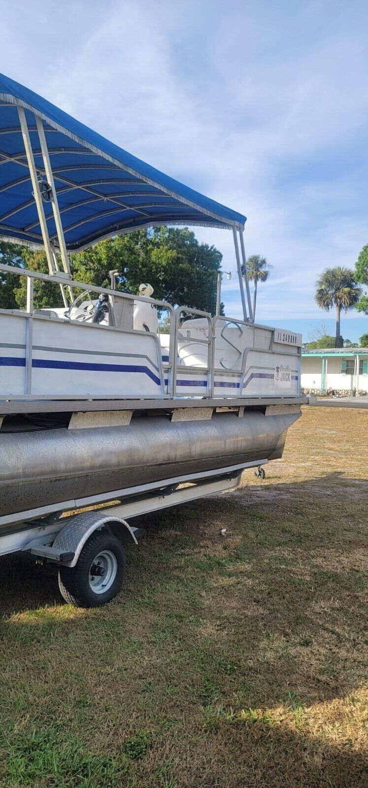 Pontoon Boat With Trailer 1990 for sale for 228