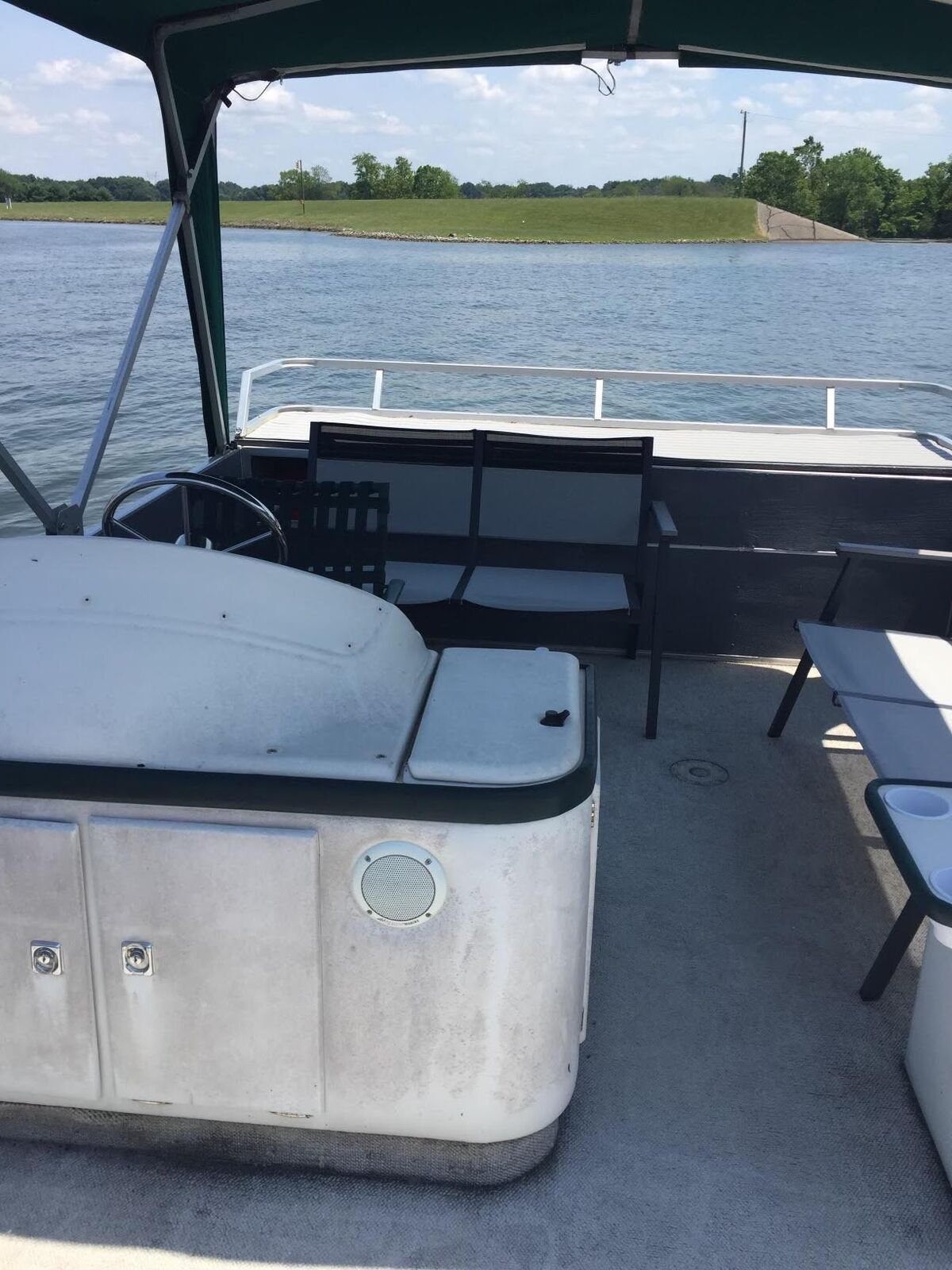 1995 Crest Unlimited 22' Pontoon Boat Located In Greensburg, IN 1995 ...