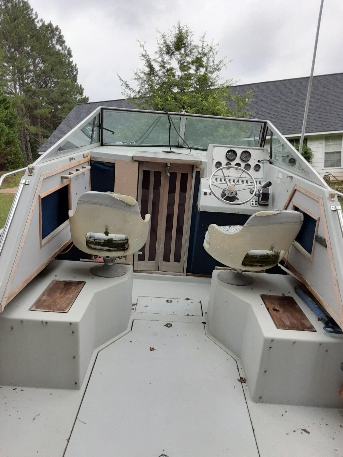 1986 26ft FourWinns 1986 for sale for $2,572 - Boats-from-USA.com