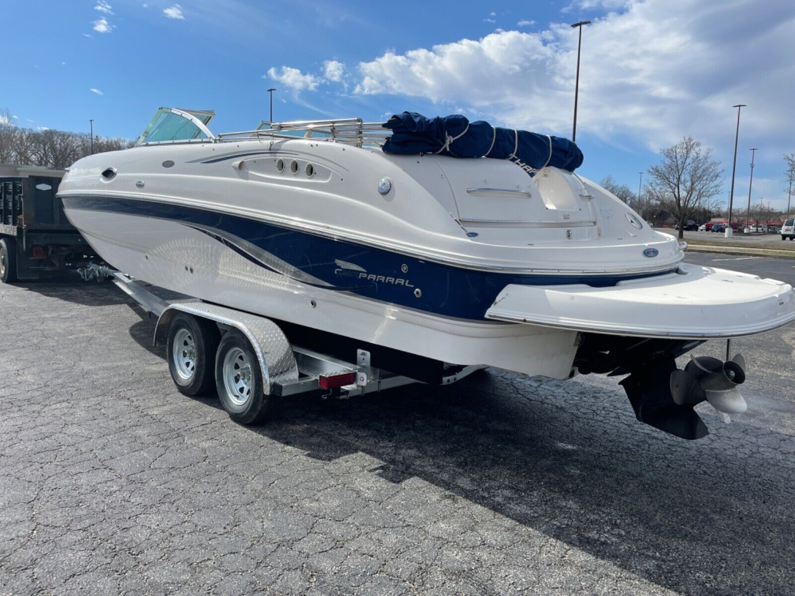 Chaparral Sunesta 263 Open Bow Deck Boat 350 V8 Used Boats 2003 for ...