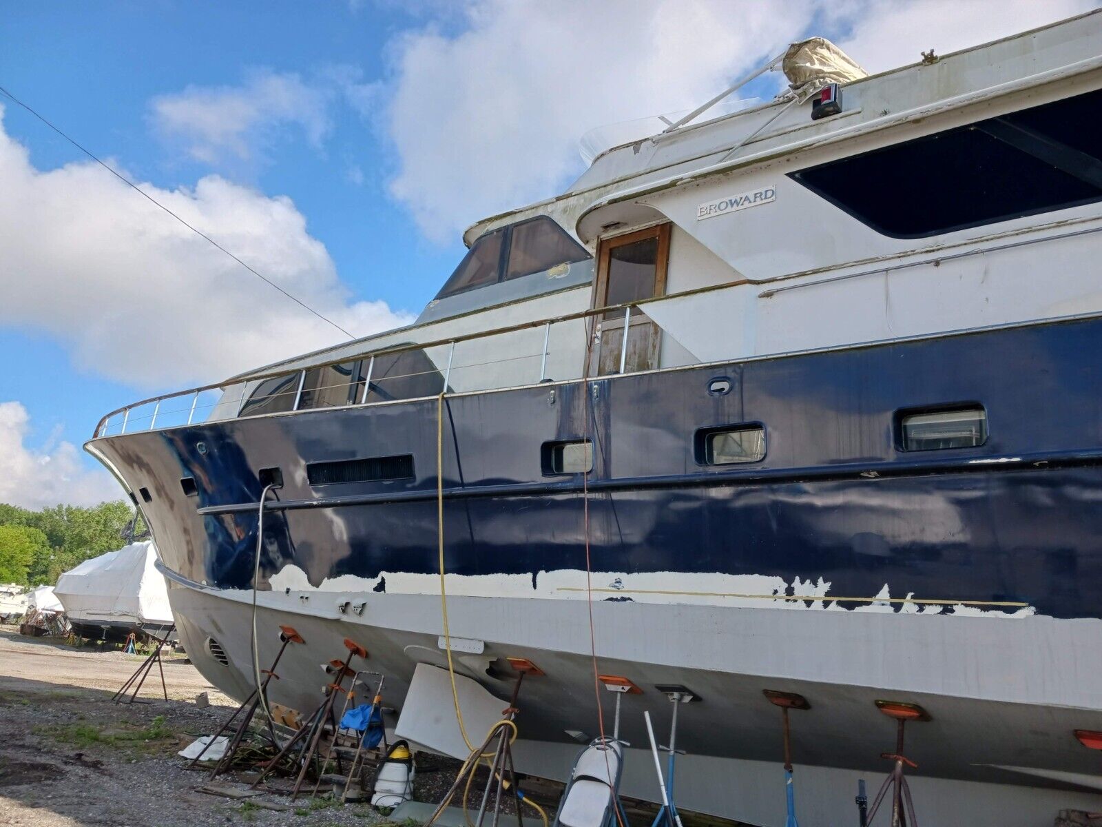 broward raised bridge motor yacht