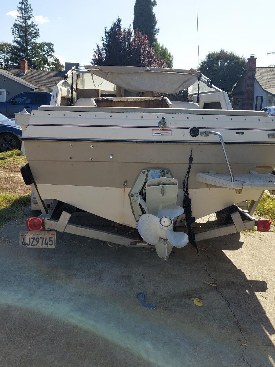 Bayliner 19 Boat Located In Sacramento Ca Has Trailer 1983 For Sale For 398 Boats From 8377