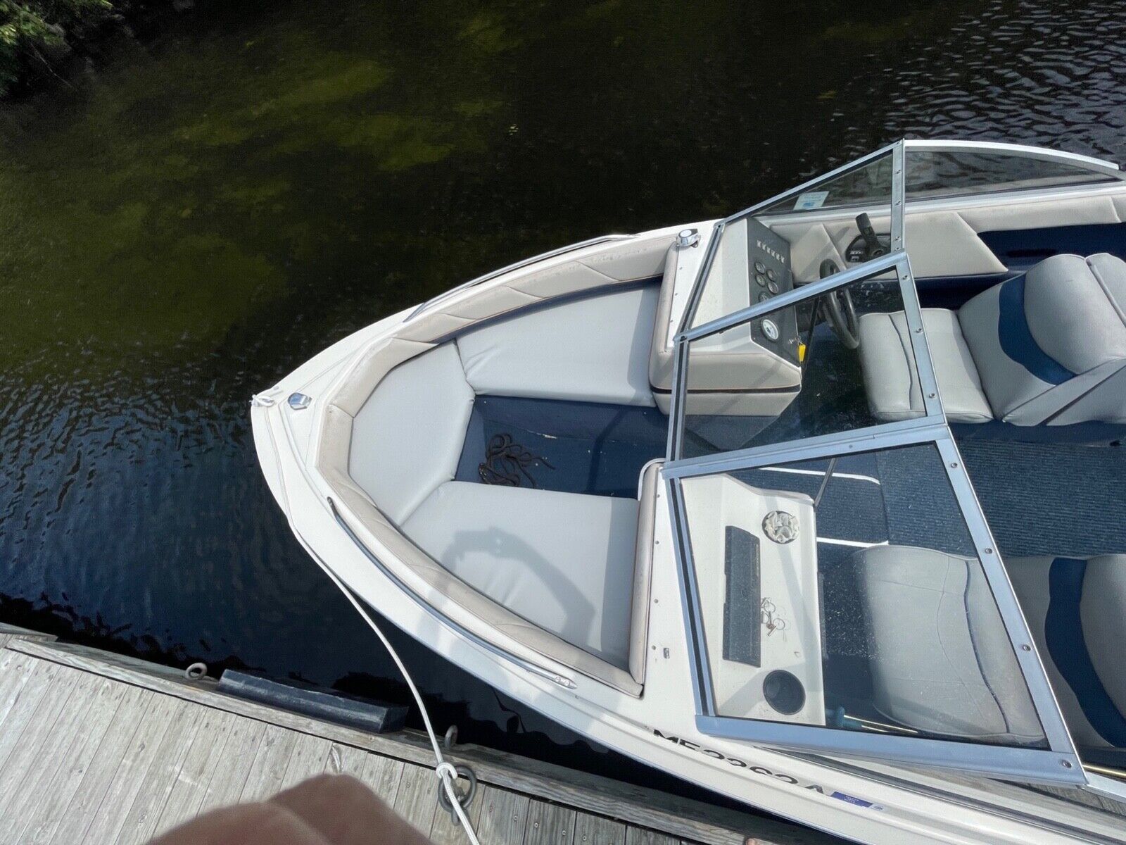 Bayliner 1996 Capri Bowrider Used, With Trailer, 19ft, Mercruiser