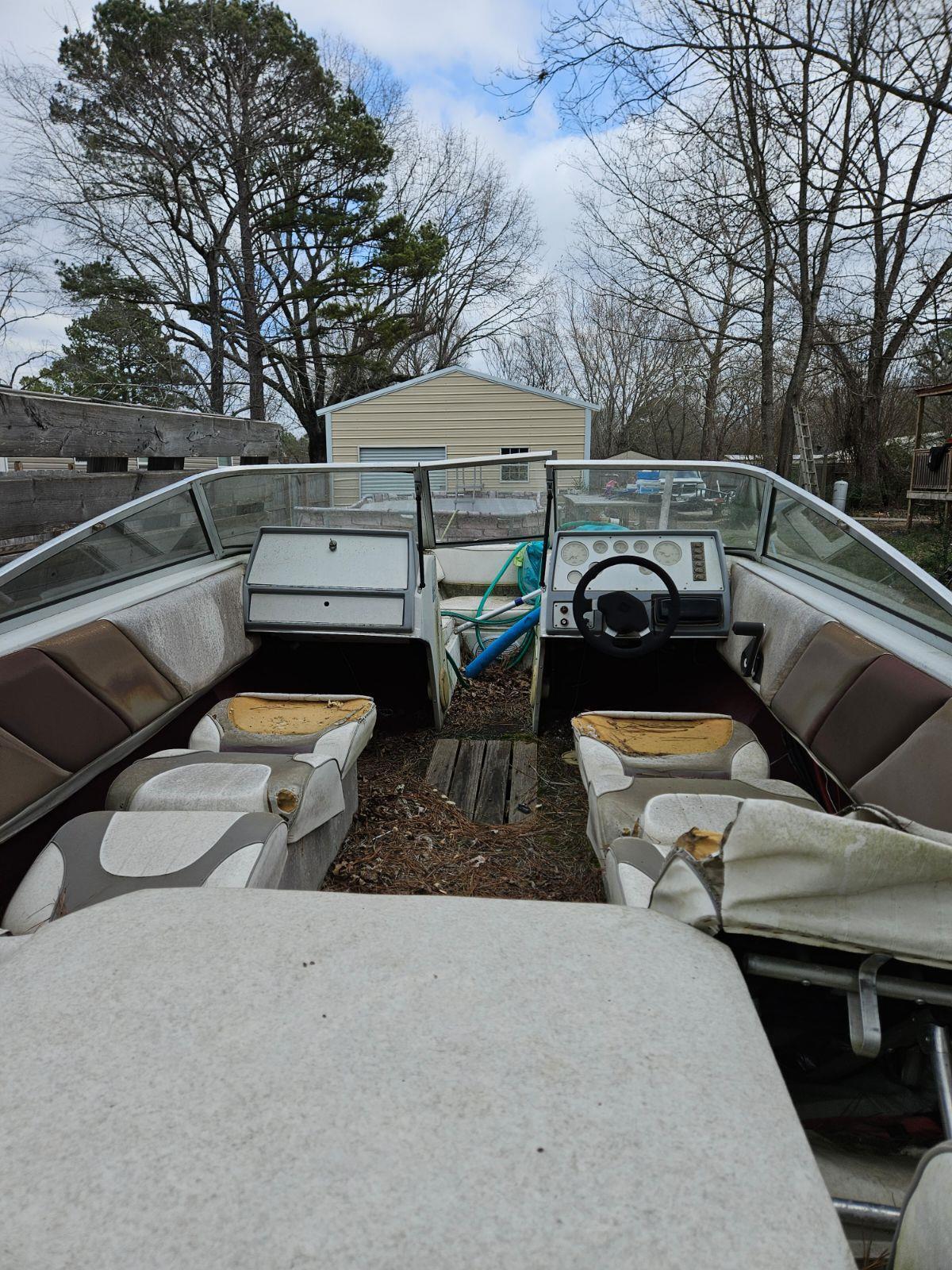 Four Winns 14' Boat Located In Pangburn, AR - Has Trailer 1994 for sale ...