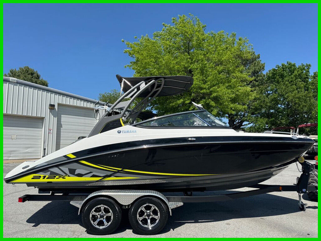 Yamaha 212x Twin Jet Engine WAKE Boat W/ 360HP (EXCELLENT CONDITION ...