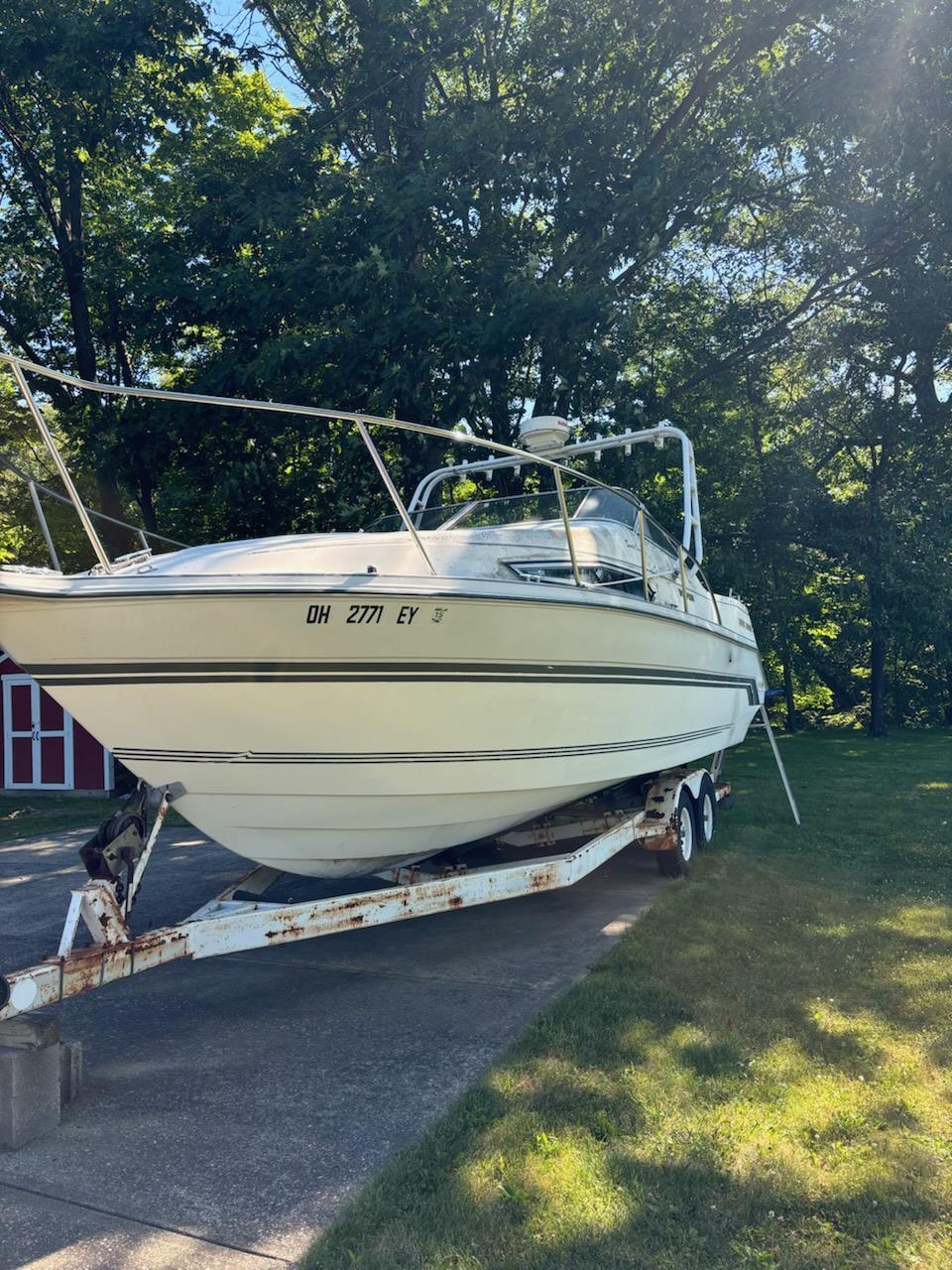 Thompson 27' Boat Located In Jefferson, OH - Has Trailer 1991 for sale ...