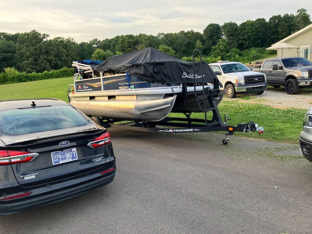 Sun Tracker Bass Buggy Pontoon Boat 2021 for sale for $2,587 - Boats ...