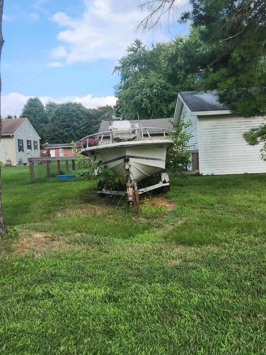 Robalo 19' Runabout Boat Outboard & Has Trailer 1984 for sale for $165 ...