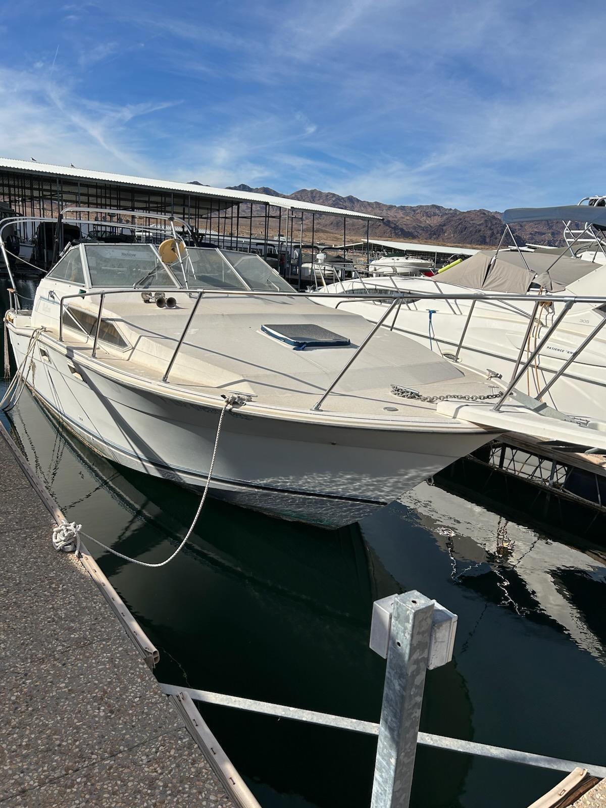 Bayliner 28' Cuddy Boat Stern 1984 for sale for $1,311 - Boats-from-USA.com