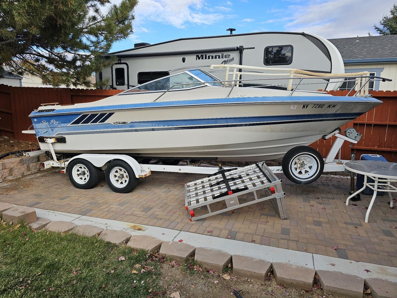 Sea Ray 19' Runabout Boat Inboard & Has Trailer 1987 for sale for ...