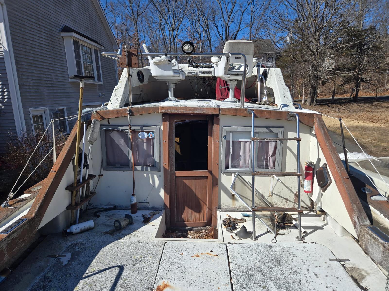 Lurhs 28' Cruiser Boat W/ Registration & No Trailer 1978 for sale for ...