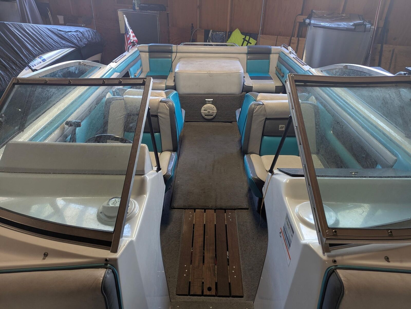 Four Winns 20' Runabout Boat W/ Clean Title 1990 for sale for $1,397 ...