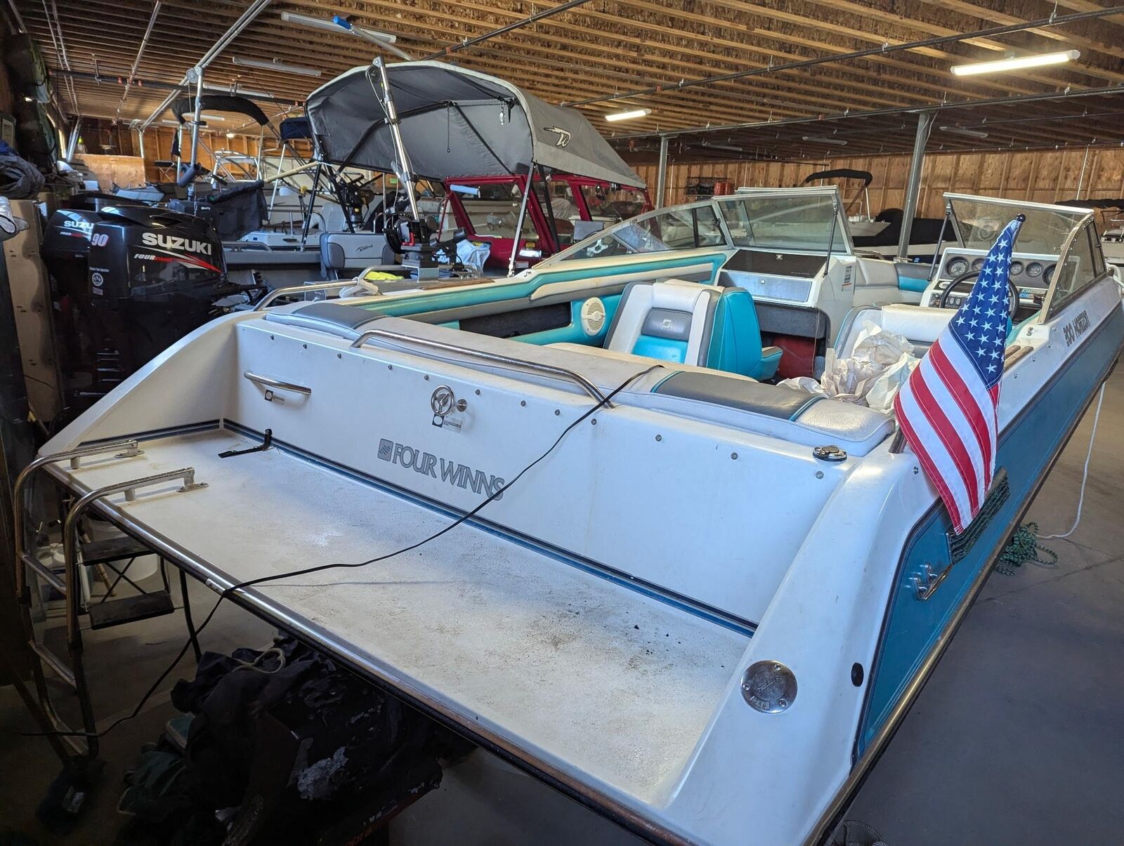 Four Winns 20' Runabout Boat W/ Clean Title 1990 for sale for $1,397 ...