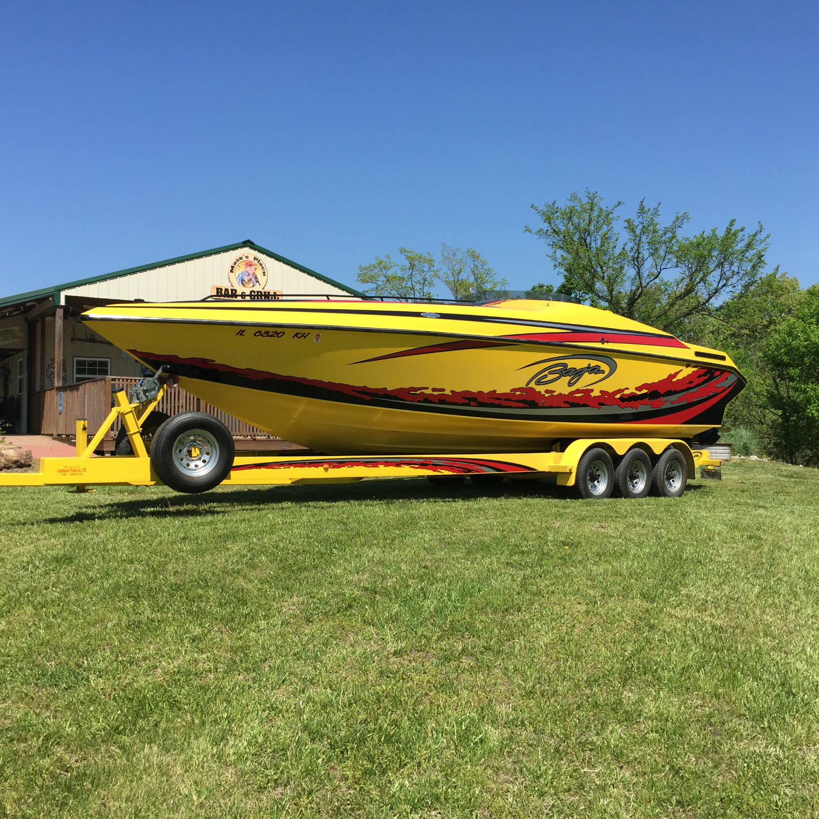 Baja 32 Outlaw Racing Express Cruiser 1990 for sale for $29,000.