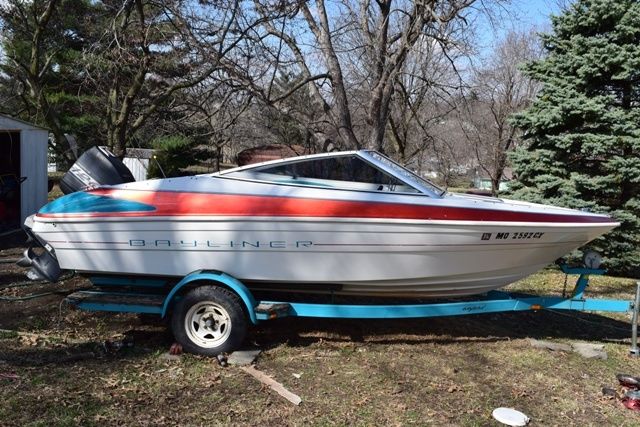 Bayliner Caprice 1993 for sale for $1,600 - Boats-from-USA.com