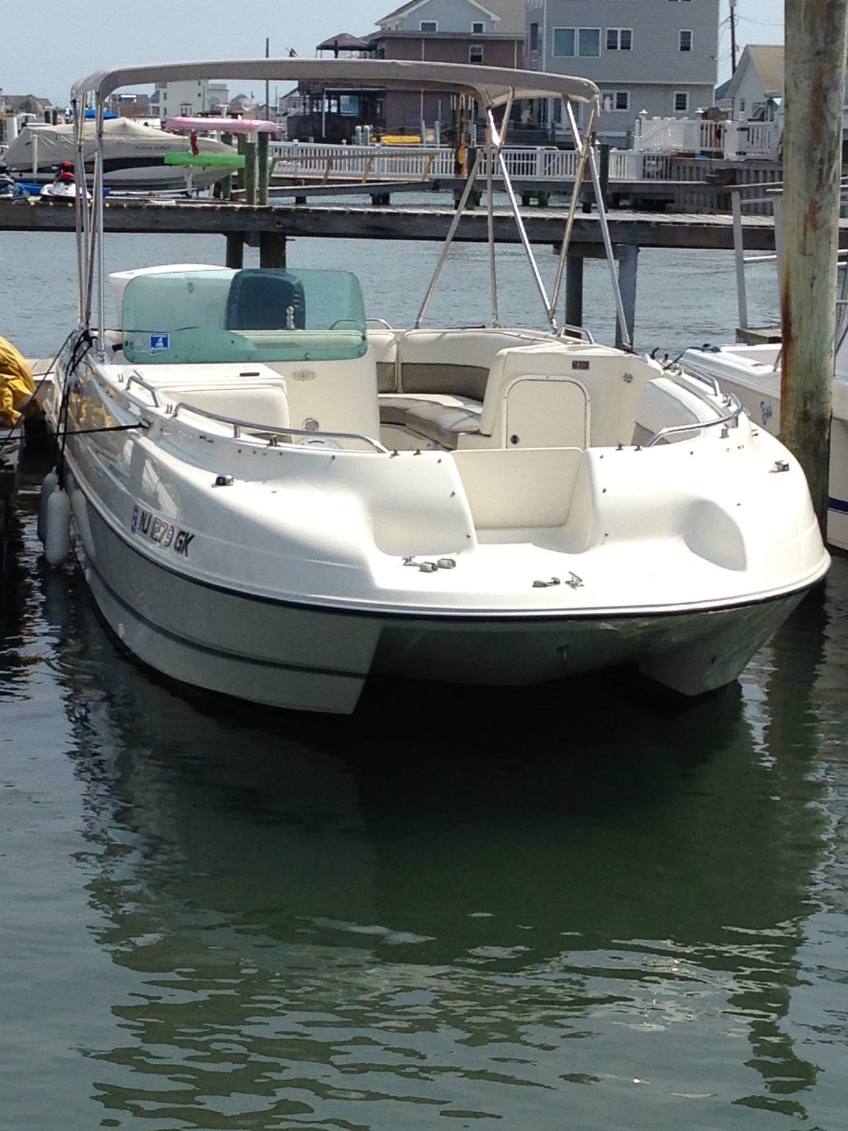 Bayliner 2609 Renedezvous 1998 for sale for $13,000 