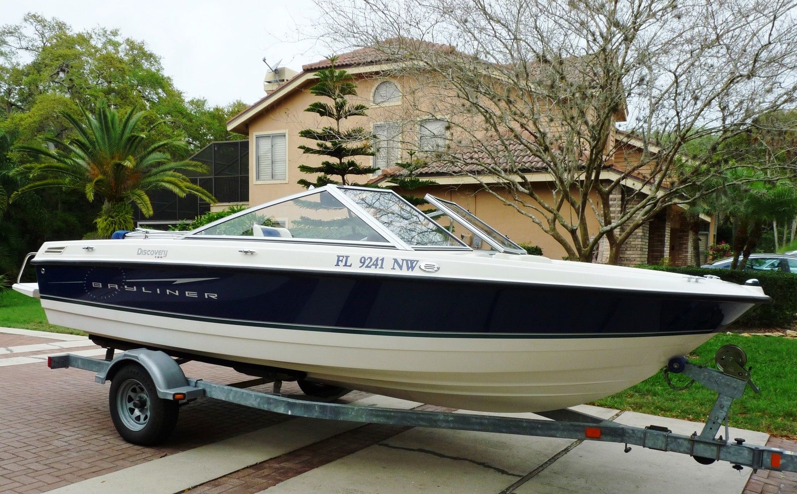 Bayliner DISCOVERY 195