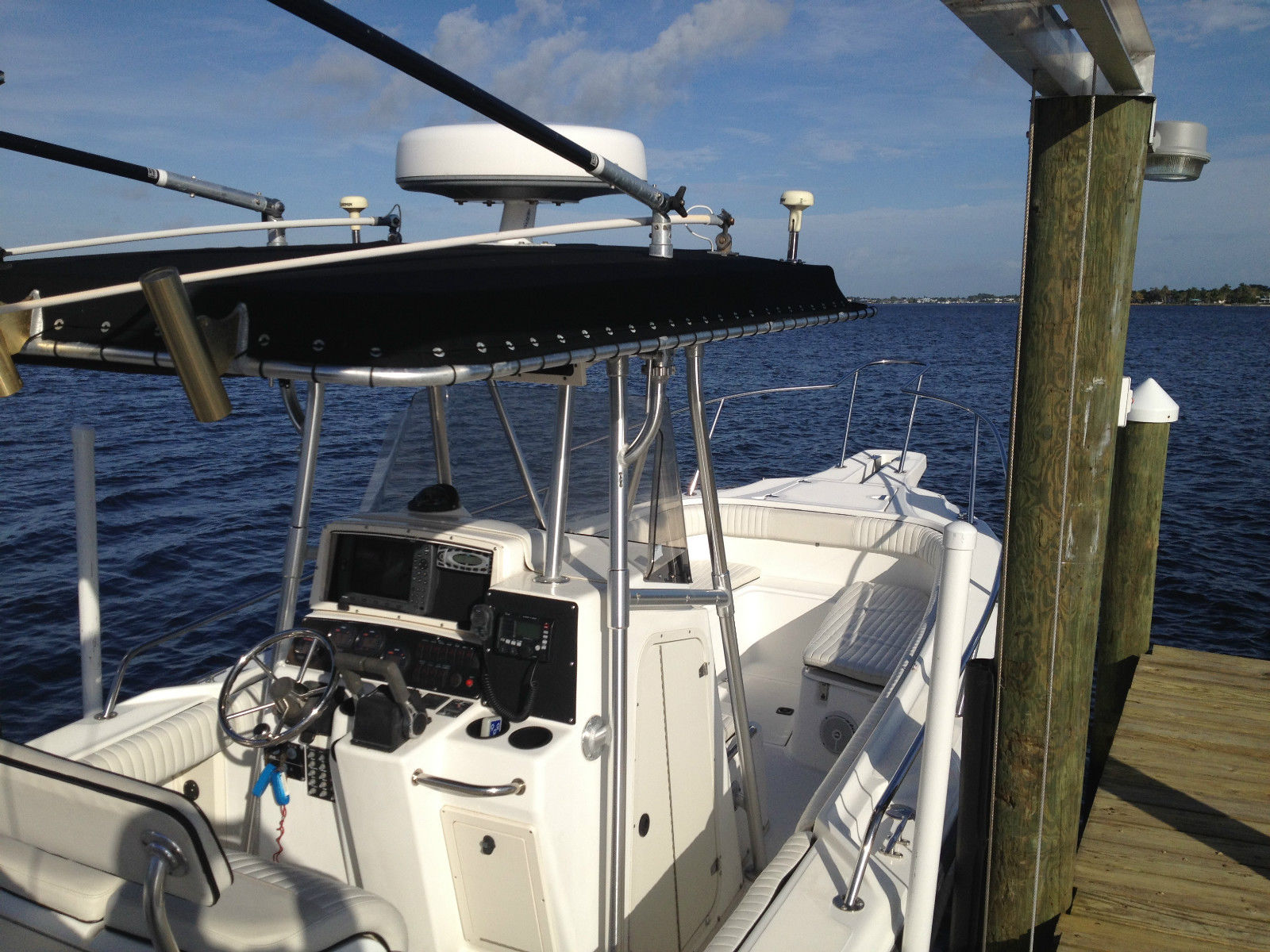 Boston Whaler 260 Outrage 2001 For Sale For $39,000 - Boats-from-usa.com