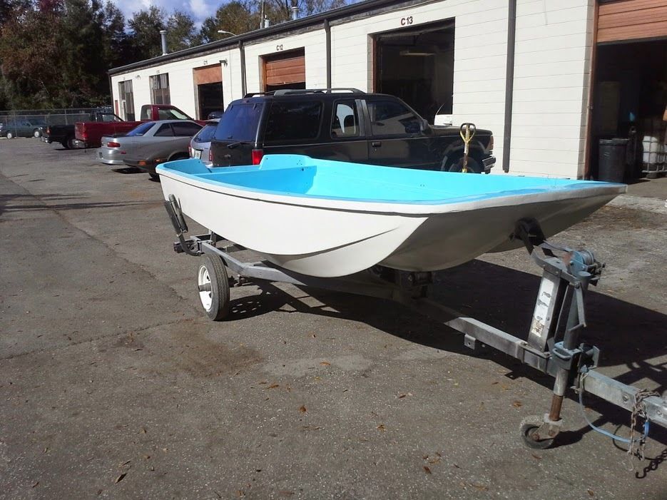 CLASSIC BOSTON WHALER 1963 With 25 Hp Johnson Both Rebuilt