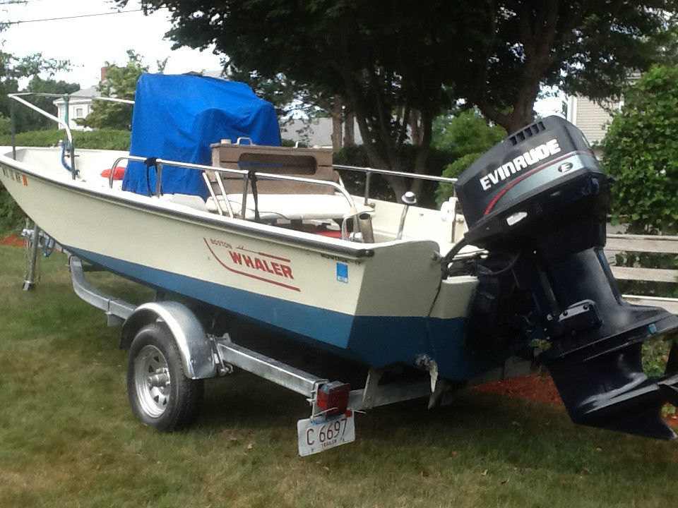 Boston Whaler Montauk 1985 for sale for $11,500 - Boats-from-USA.com