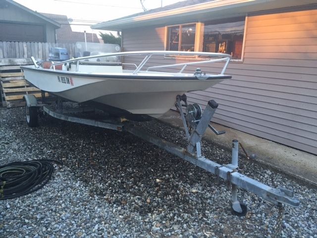 Boston Whaler 1984 for sale for $1,000 - Boats-from-USA.com