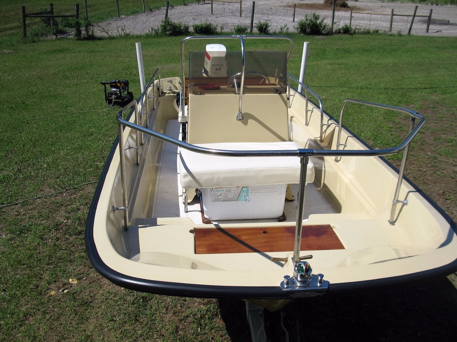 Boston Whaler 1975 for sale for 11,500