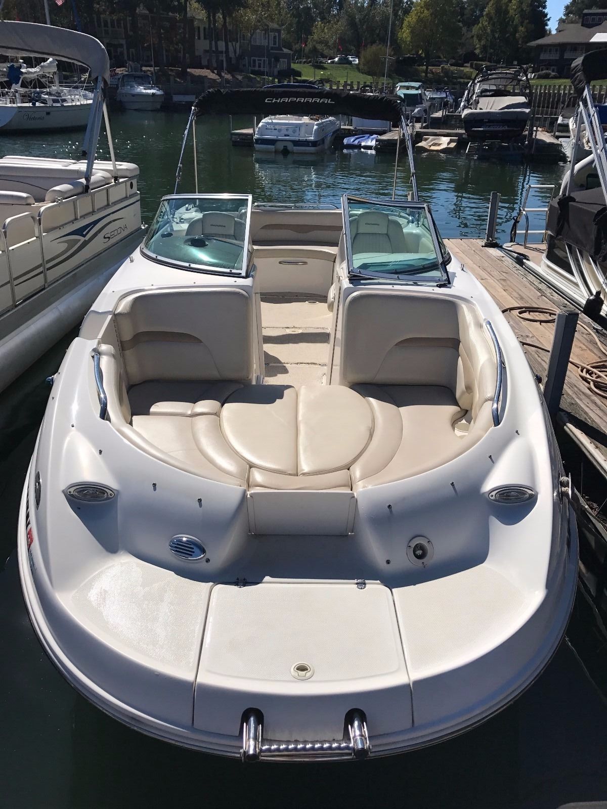 Chaparral Sunesta 243 2003 for sale for $12,900 - Boats-from-USA.com