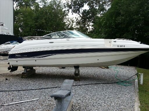 Chaparral 232 Sunesta 2000 for sale for $15,900 - Boats-from-USA.com