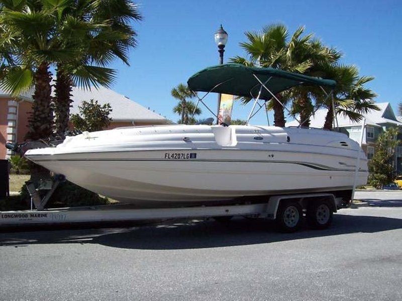 Chaparral Sunesta 232 2000 for sale for $1,000 - Boats-from-USA.com