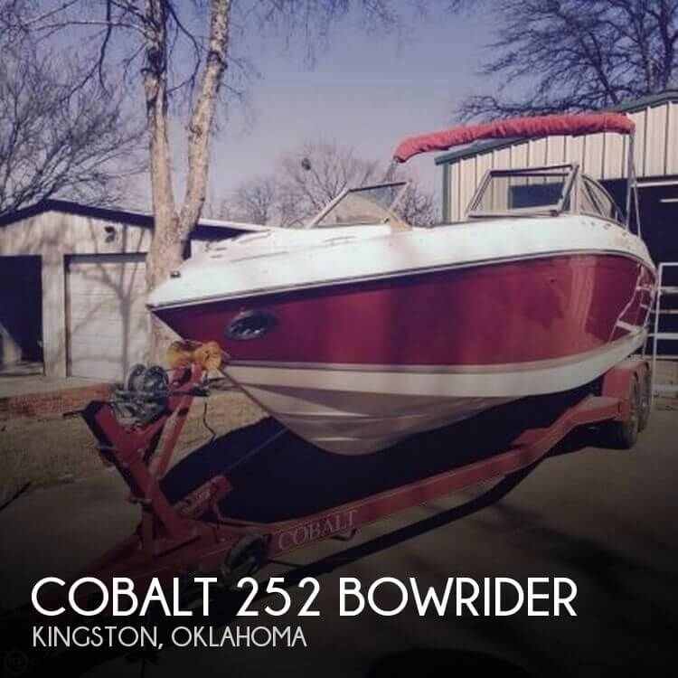 Cobalt 252 Bowrider