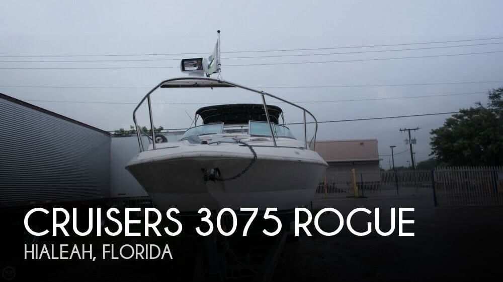 Cruisers Yachts 3075 Rogue